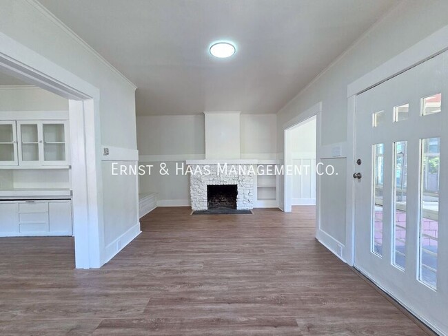 Photo - 1027 1/2 E. Ocean Blvd.- Apartment