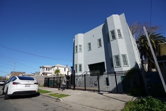 Building Photo - 1708 10th St