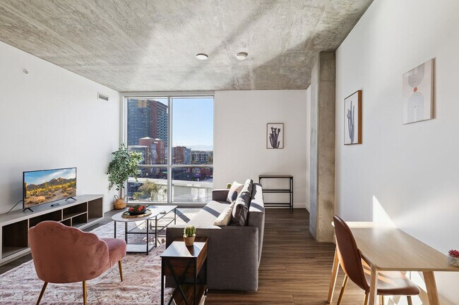 Building Photo - 222 E Jefferson St