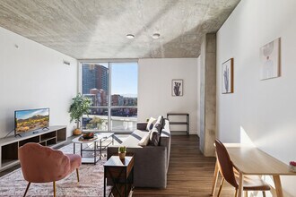 Building Photo - 222 E Jefferson St