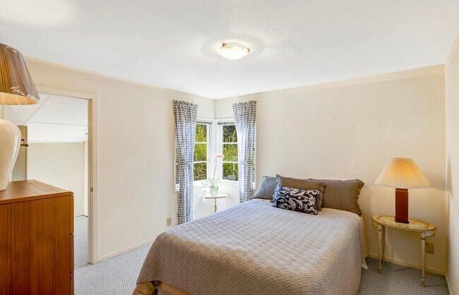 Foto del edificio - House For Rent