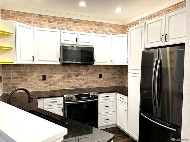 Foto del edificio - 7459 S Alkire St