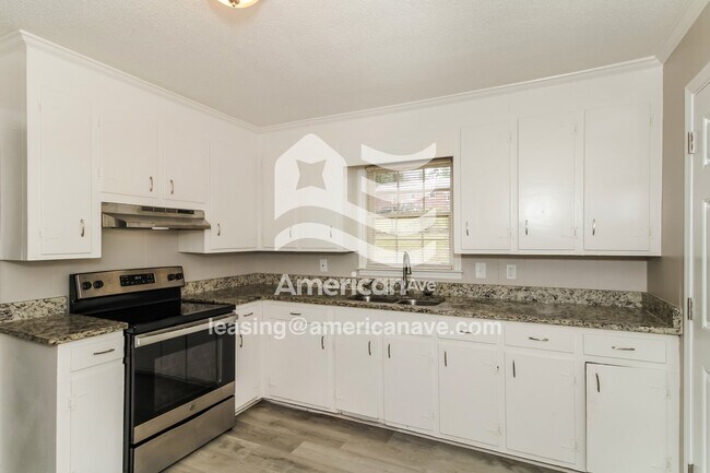 Foto del edificio - 7316 Pinedale Dr