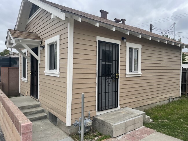 Foto del edificio - 9353 Walnut St