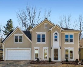 Building Photo - 660 Oxford Crest Ct NW