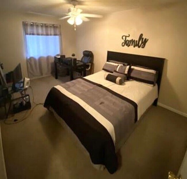 Foto del edificio - 1490 Willow Bend Way
