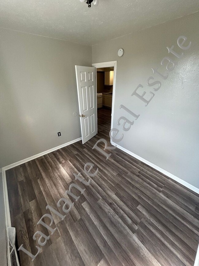 Building Photo - 1222 Idaho St