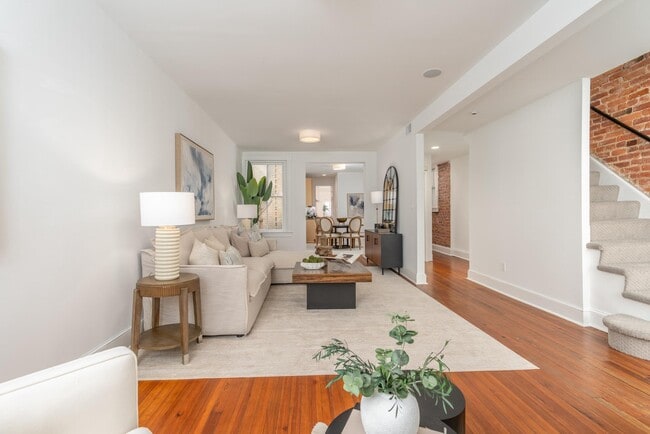 Foto del edificio - 1683 35th St NW