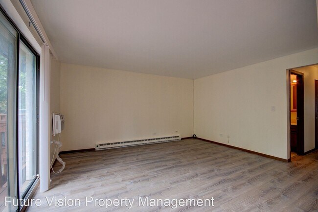 Building Photo - 2 br, 1.5 bath House - 4432 Arbor Circle #6