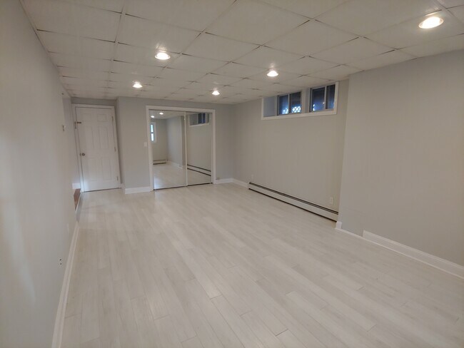 Dining / Living room - 93 Halstead Ave
