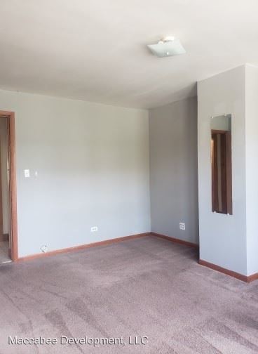 Foto del edificio - 2216 W Irving Park Rd