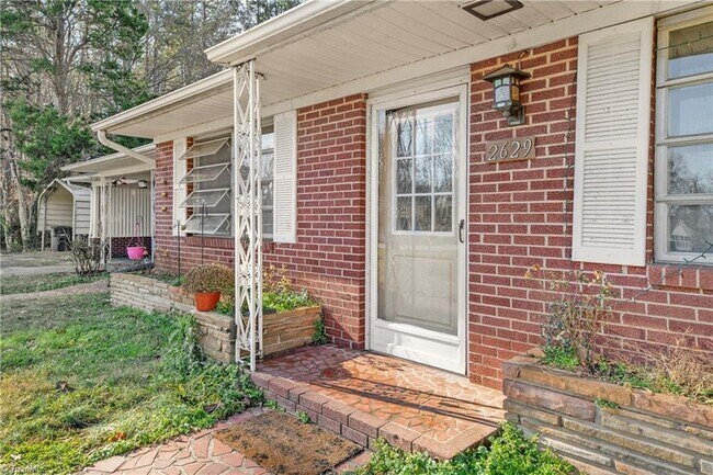 Building Photo - 2629 Speas Rd