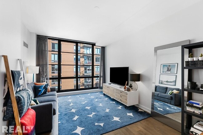 Building Photo - 261 West 25th Street