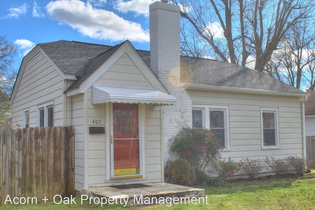 Primary Photo - 2 br, 1 bath House - 407 N Maple St.