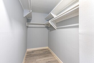 Building Photo - 9029 Gaylord Dr
