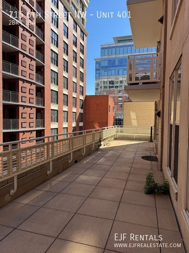 Foto del edificio - 715 6th St NW