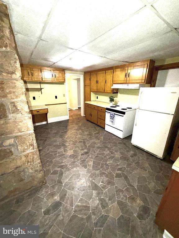 Building Photo - 45 N Green St