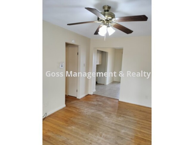 Building Photo - Scenic Hill two bedroom duplex near Pulask...
