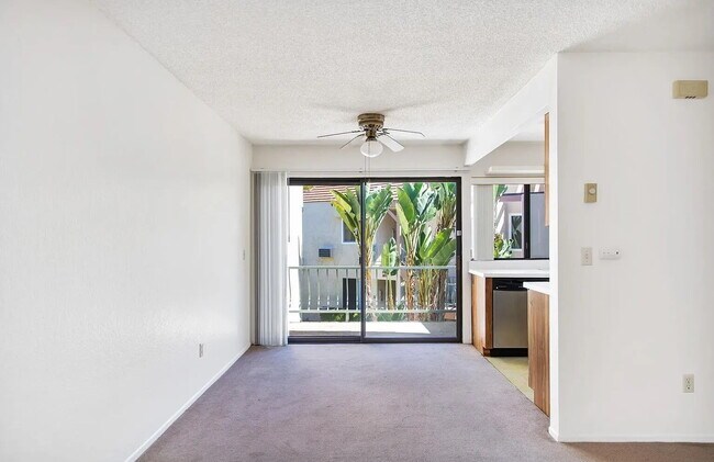 Foto del edificio - "Charming 1-Bed Retreat in San Diego – Perfectly Cozy 662 sq ft Home!"