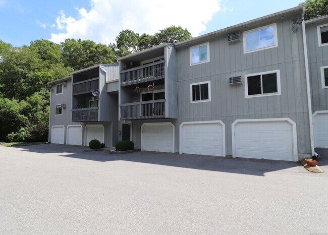 Foto del edificio - 86 Buddington Rd