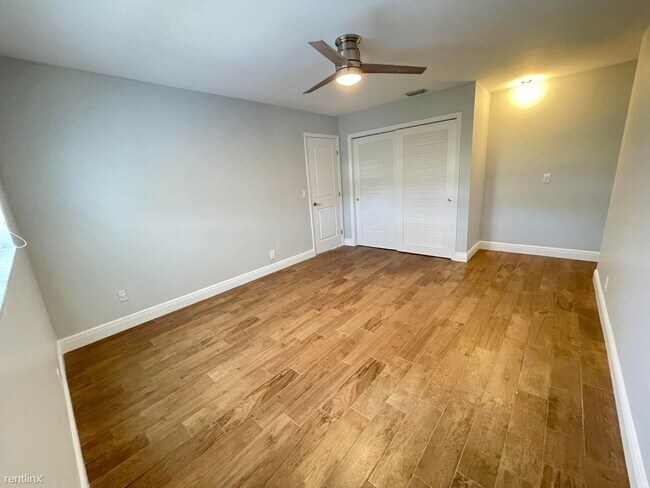 Foto del edificio - 4 br, 2 bath House - 4311 NW 2nd Ave