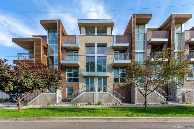 Faces Jefferson Park! - Faces Jefferson Park! Townhome
