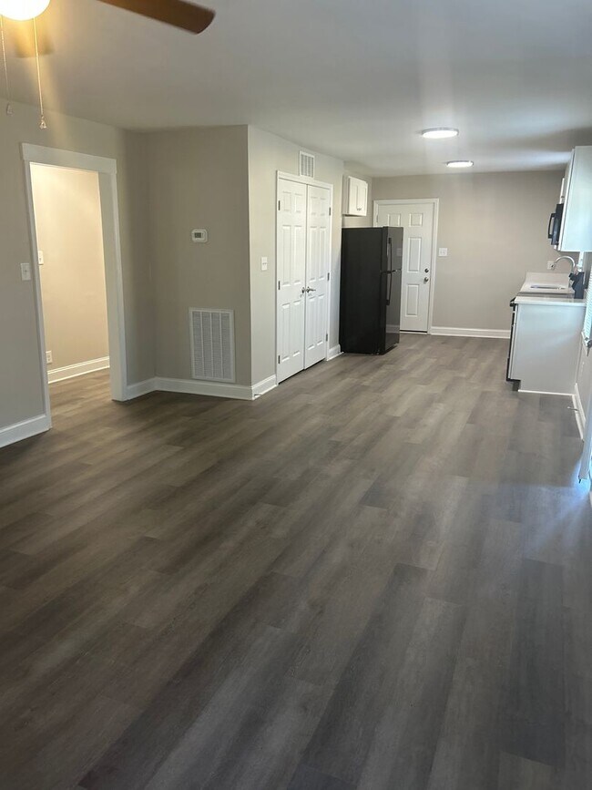 Foto del edificio - 1656 NE 22nd St