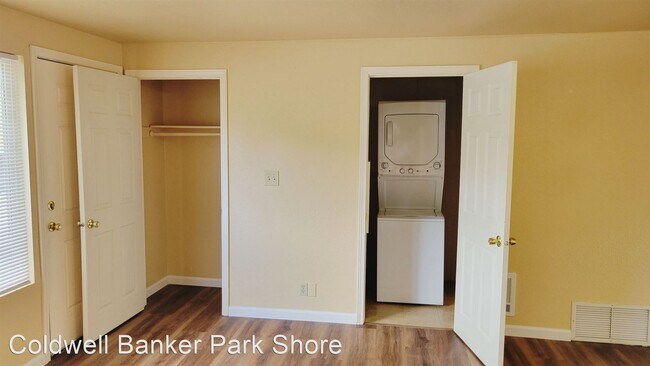 Foto del edificio - 3 br, 1 bath House - 1714 Olympic Ave