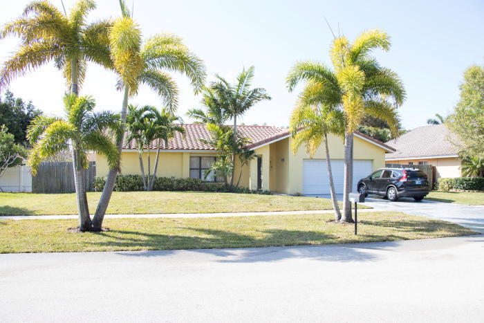 Primary Photo - 210 Oregon Ln