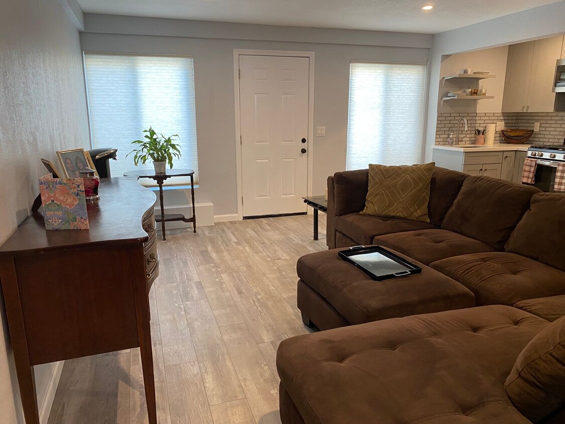 Foto principal - Epic REA – Renovated 1 BR/1 BA In-law - Ut...