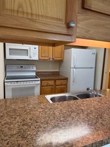 Foto del edificio - 218 Dale Haven Dr