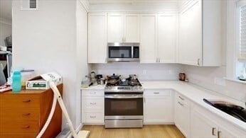 Building Photo - 2A Rossmore Rd