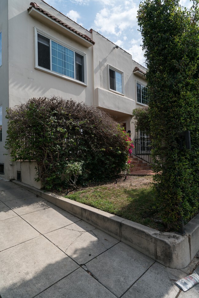 Foto del edificio - 6521-6523 Leland Way