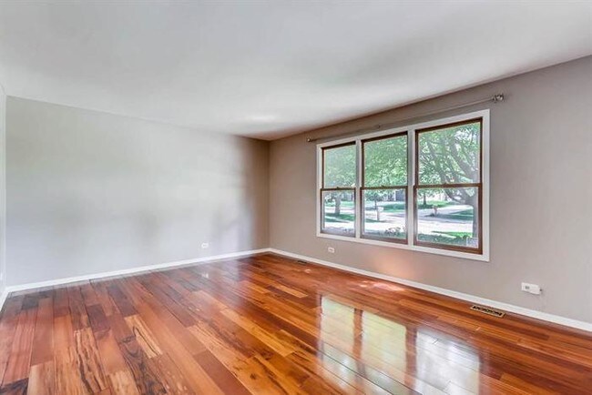 Building Photo - 2133 Cherrywood Cir, Naperville, IL 60565