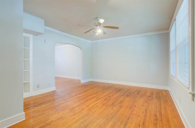 Building Photo - 212 Saint Margaret Street Apt #B, Charlest...