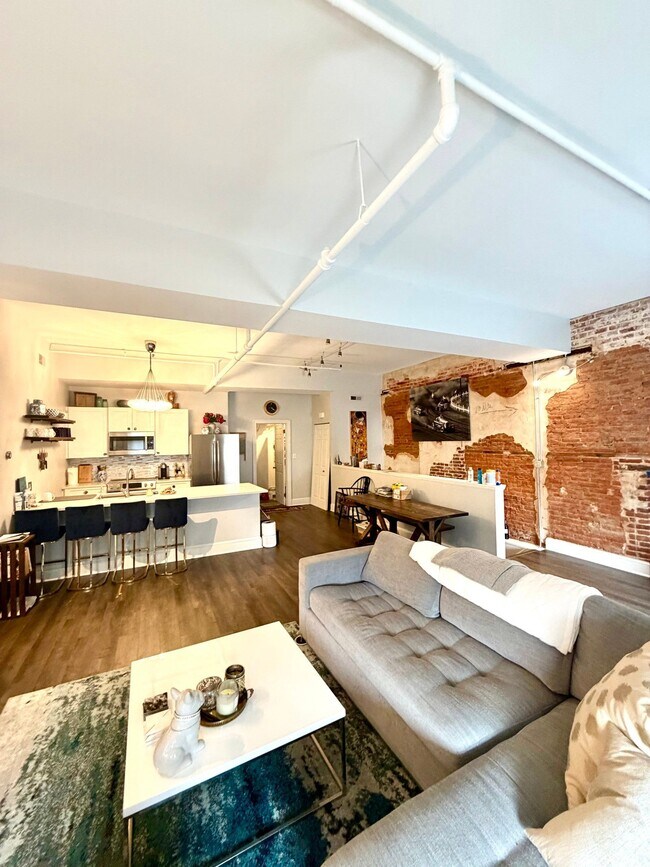 Building Photo - 231 N Shippen St