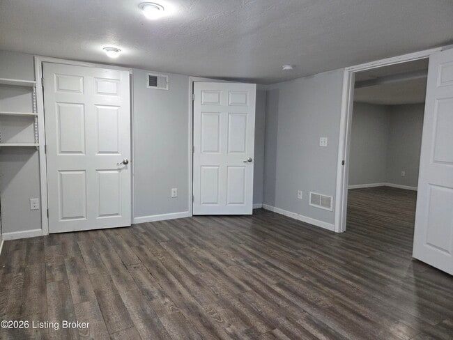 Building Photo - 1209 Durrett Ln