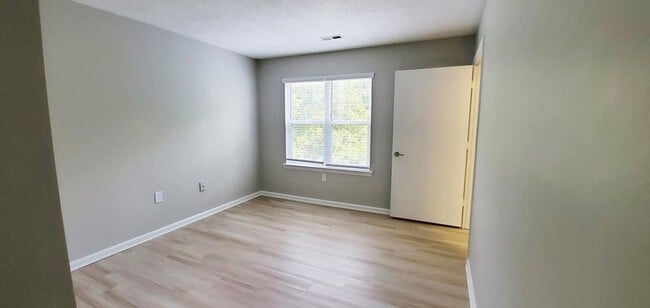 Interior Photo - Summerfield Apartments