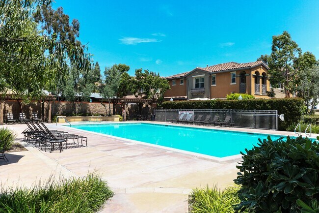 Foto del edificio - 606 Asbury Dr