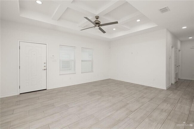 Building Photo - 913 W Kohala Ave