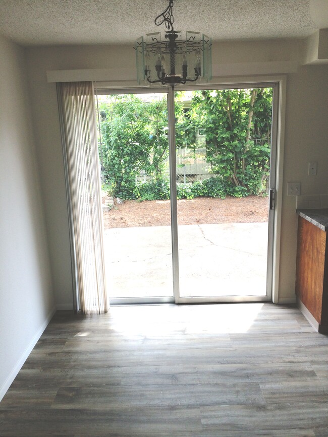 DINING AREA - 3113 Watson Ave