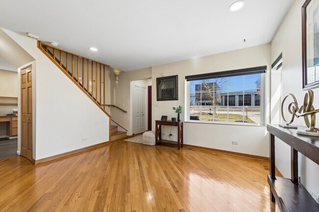 Foto del edificio - 23 W Algonquin Rd