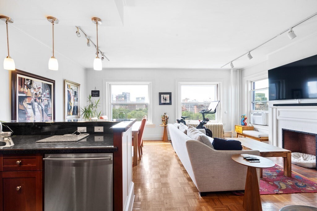 Foto principal - 48 Beacon St