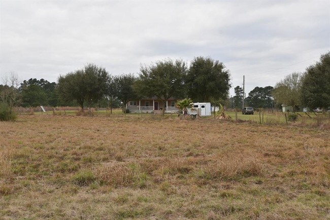 Foto del edificio - 15743 Mound Creek Rd