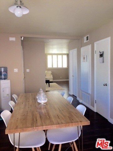 Dinning Room - 927 21st St