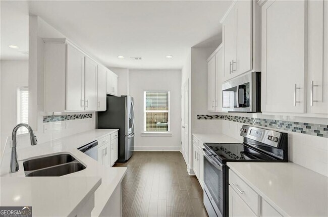 Building Photo - 1903 Plainsboro Dr