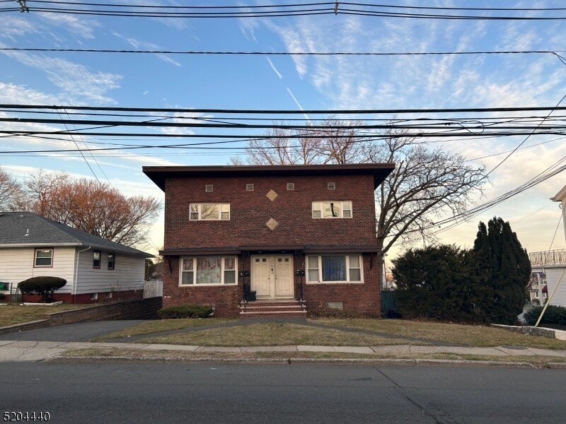 678 Allwood Rd Unit B, Clifton, NJ 07012 Room for Rent in Clifton, NJ