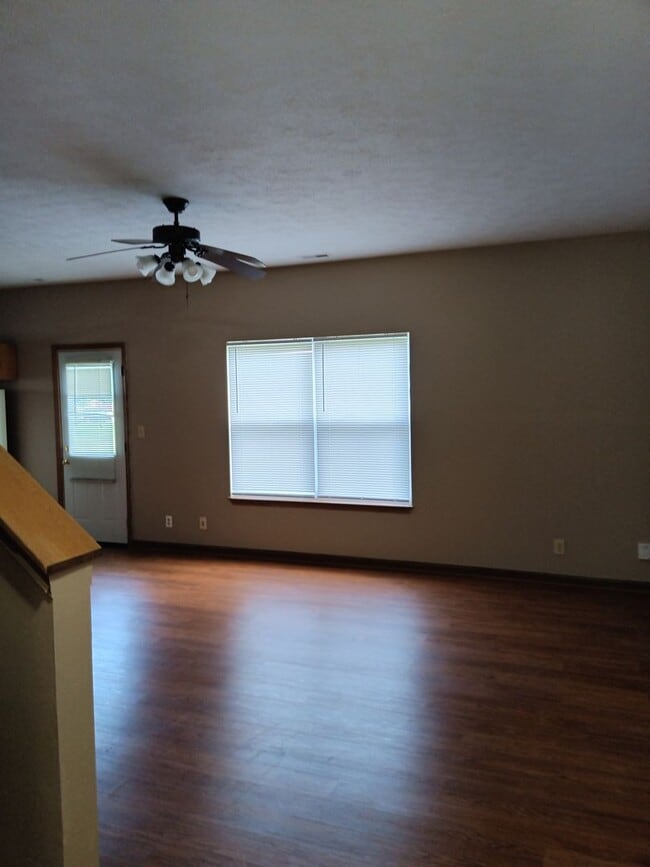 Building Photo - 3282 Hopkins Dr