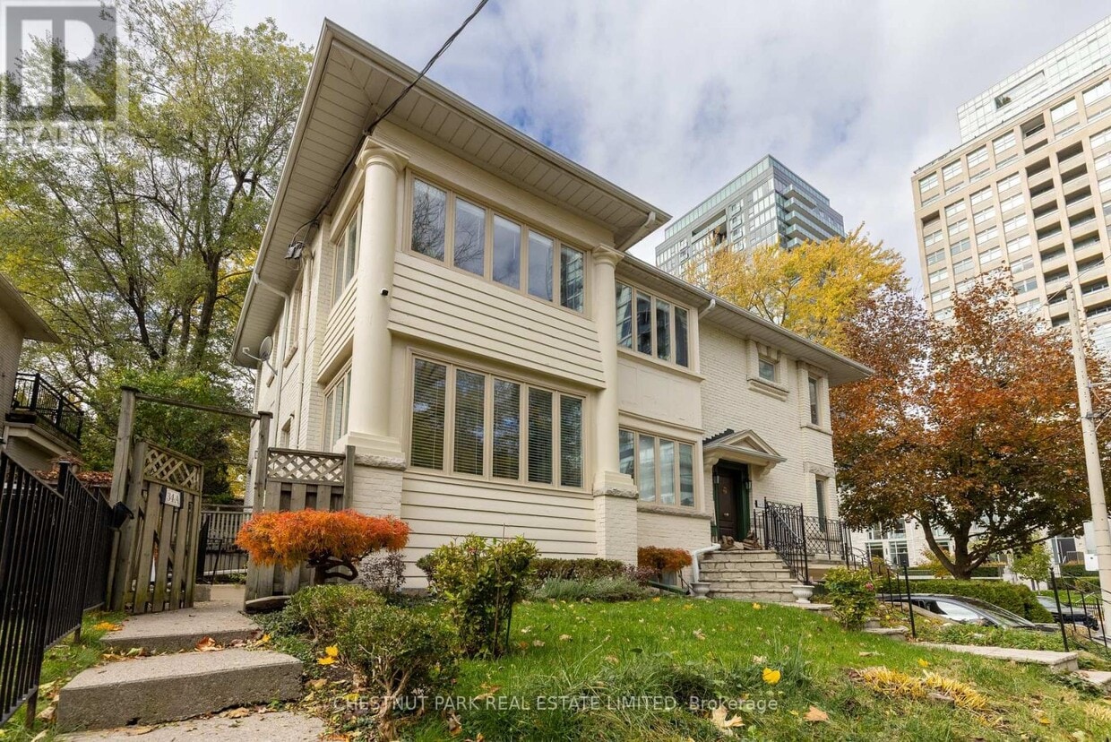 Primary Photo - 34A Foxbar Rd