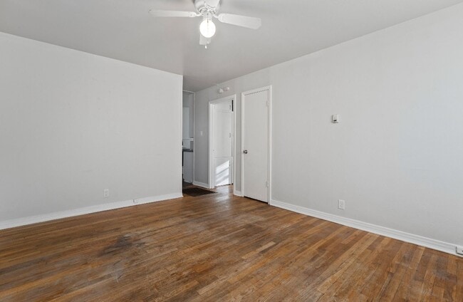 Building Photo - 1924 26th St